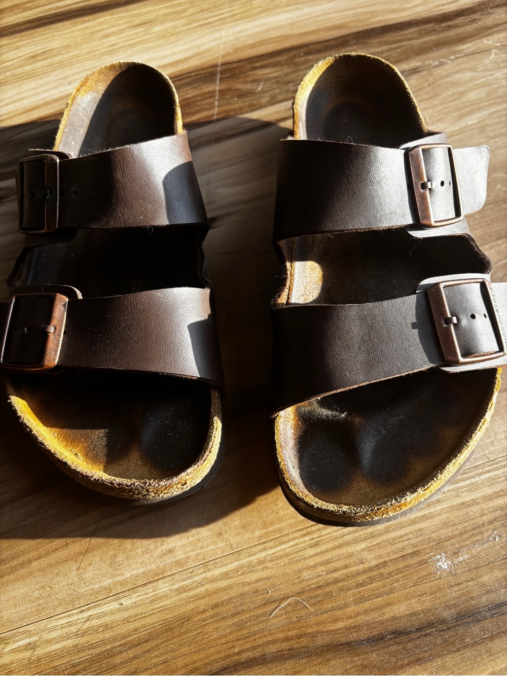 Birkenstock Arizona sandals in dark brown oiled
9 - Picture 2 of 5